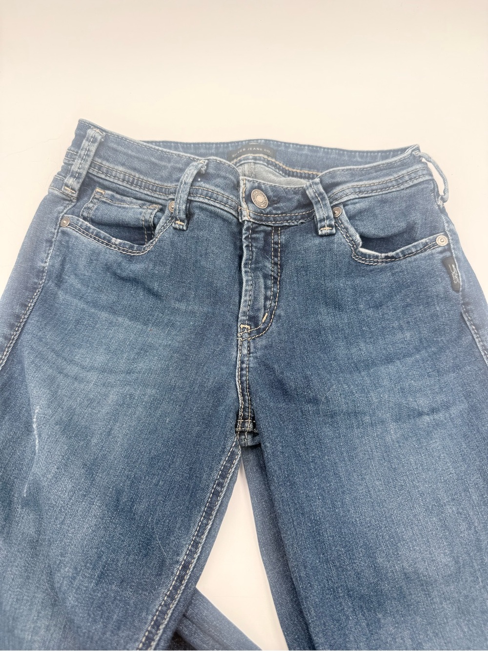 Silver Jeans Womens 27 Boot Cut Slim Low Rise Stretch Denim Elyse 27x33 - Picture 2 of 5